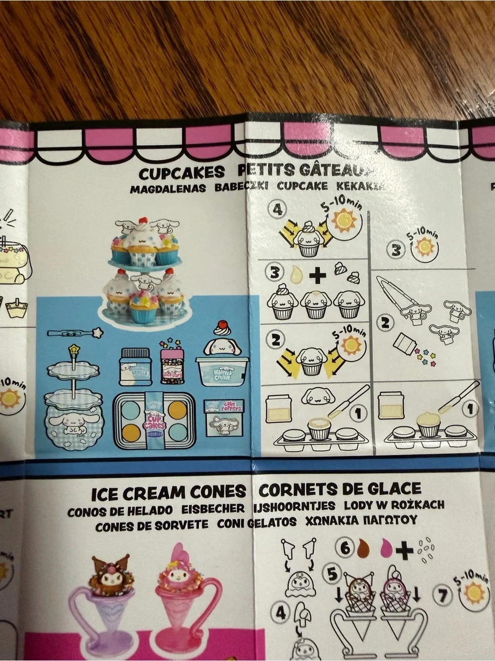 Mini Brands Hello Kitty Cinnamoroll Build it Playset